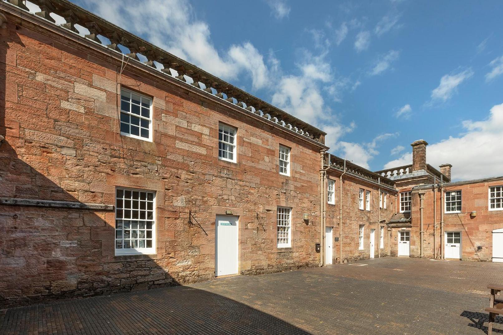 Stableyard Studio: Drumlanrig Castle Thornhill  Exterior foto
